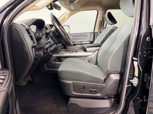 Used 2020 RAM 2500 Big Horn w/ Level 1 Equipment Group image 22