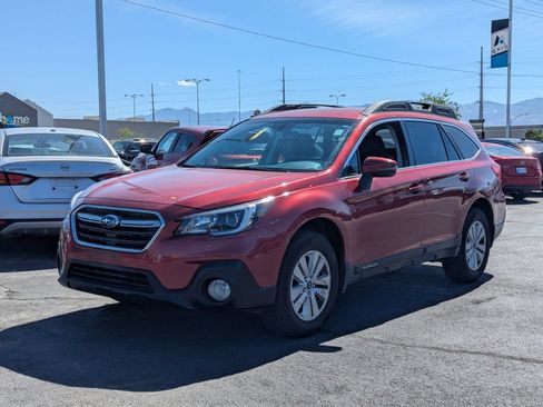 Used 2019 Subaru Outback 2.5i Premium w/ Popular Package #2 AWD/4WD image 9