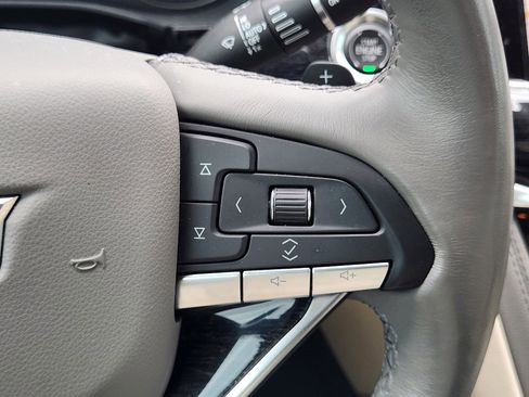 Certified 2023 Cadillac XT6 Premium Luxury w/ Technology Package image 32