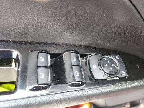 Used 2015 Ford Fusion SE w/ Equipment Group 202A image 29