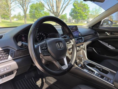 Used 2021 Honda Accord EX-L image 17