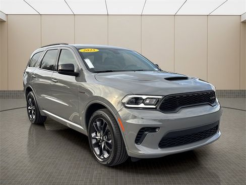 Certified 2025 Dodge Durango R/T w/ Blacktop Package image 7