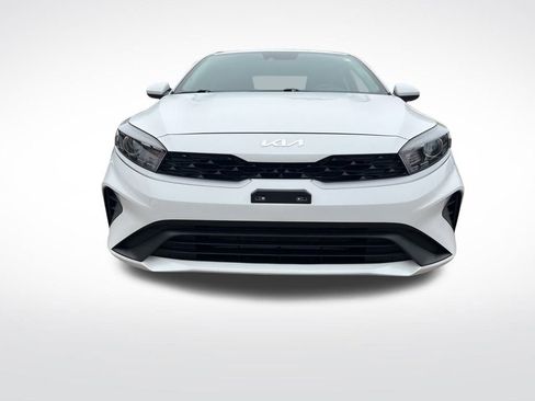 Certified 2023 Kia Forte LXS image 2