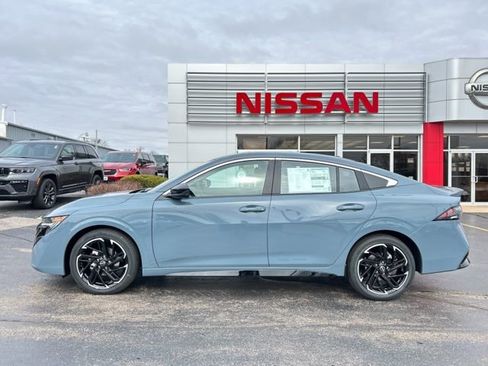New 2026 Nissan Sentra SR FWD image 2