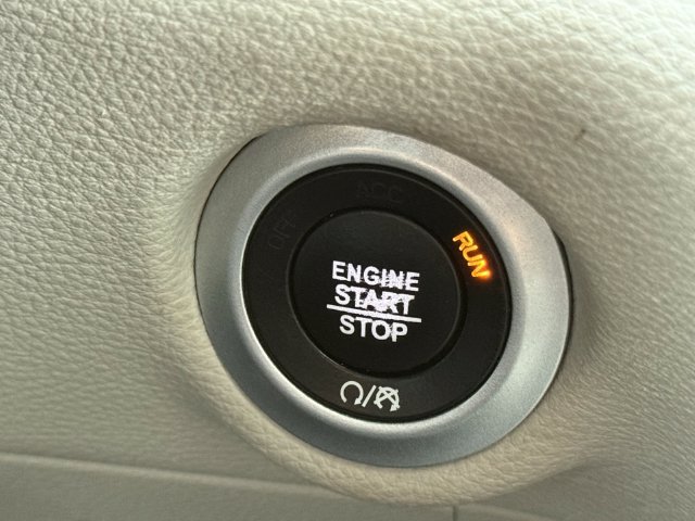 Used 2019 Chrysler Pacifica Limited FWD image 20