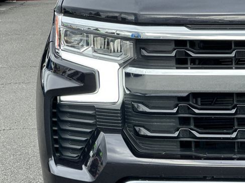 Used 2024 Chevrolet Silverado 1500 LT image 42