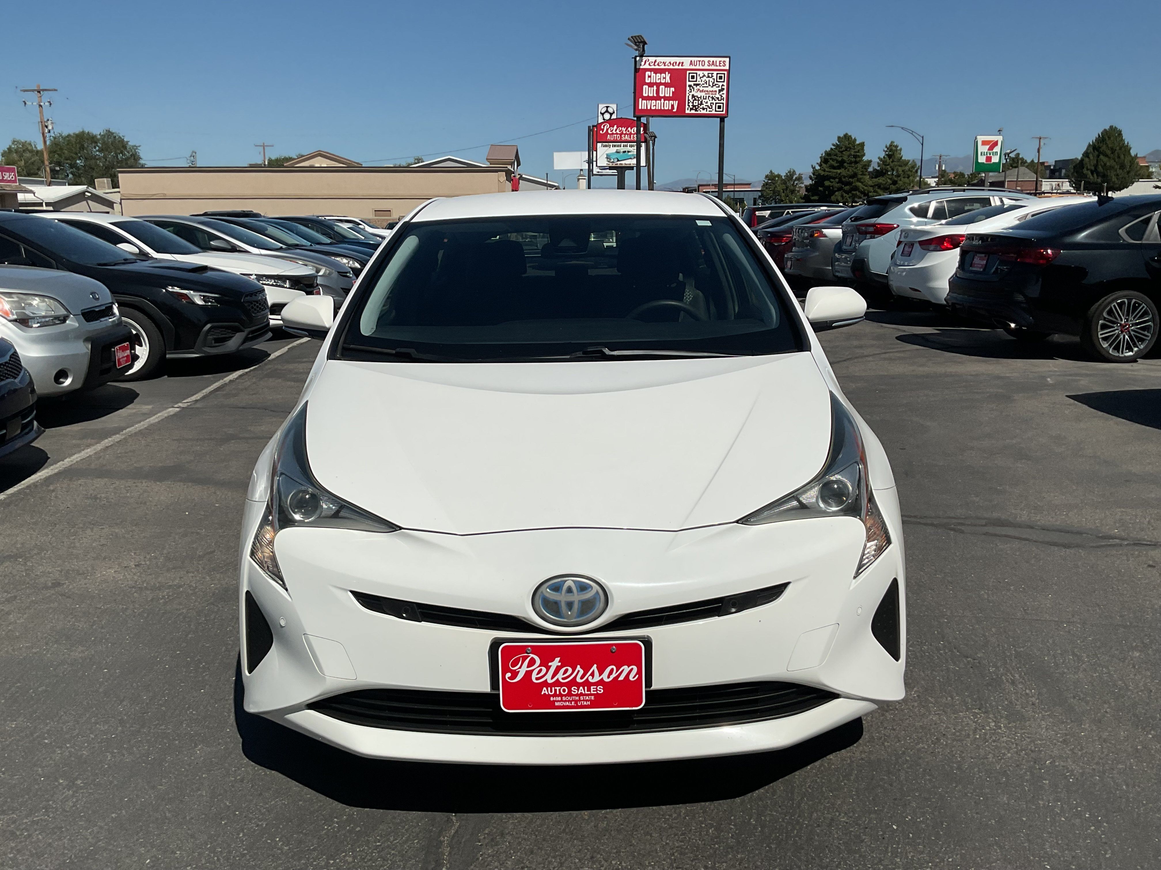 Used 2017 Toyota Prius Two w/ Prius Two Safety Plus Package FWD image 3