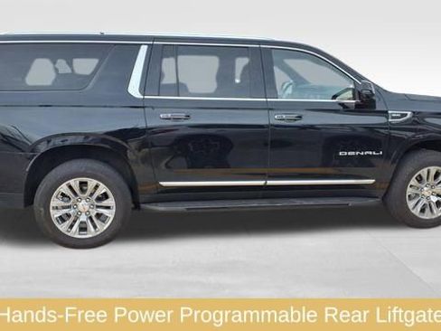 Used 2024 GMC Yukon XL Denali image 11