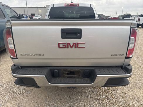 Used 2017 GMC Canyon W/T w/ Convenience Package RWD image 6