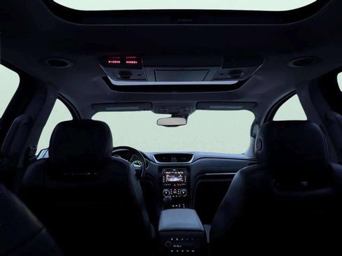 Used 2017 Chevrolet Traverse Premier image 16