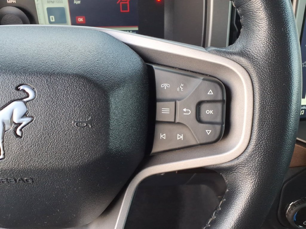 Used 2022 Ford Bronco Outer Banks AWD/4WD image 35