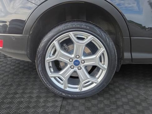 Used 2019 Ford Escape Titanium AWD/4WD image 37