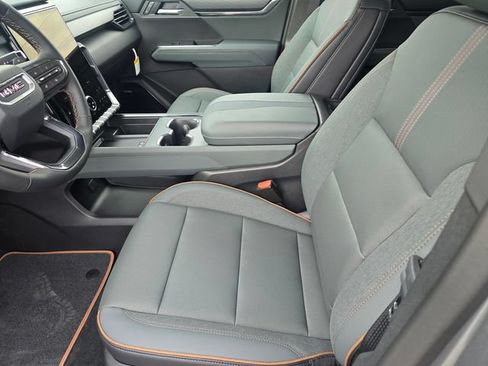 New 2026 GMC Acadia AT4 AWD/4WD image 15