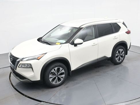 Used 2023 Nissan Rogue SV AWD/4WD image 18