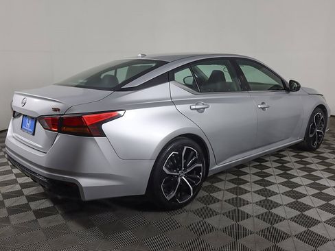 Used 2024 Nissan Altima 2.5 SR image 7