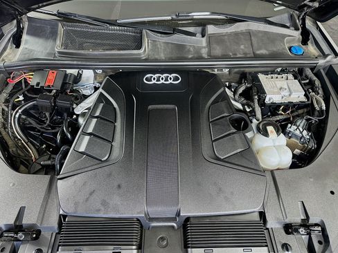 Used 2019 Audi Q7 3.0T Prestige w/ Prestige Package AWD/4WD image 35