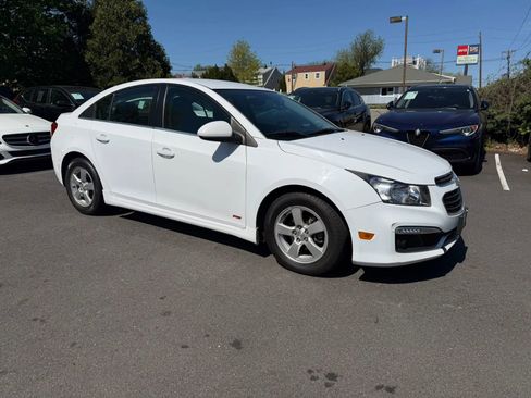 Used 2016 Chevrolet Cruze LT image 7