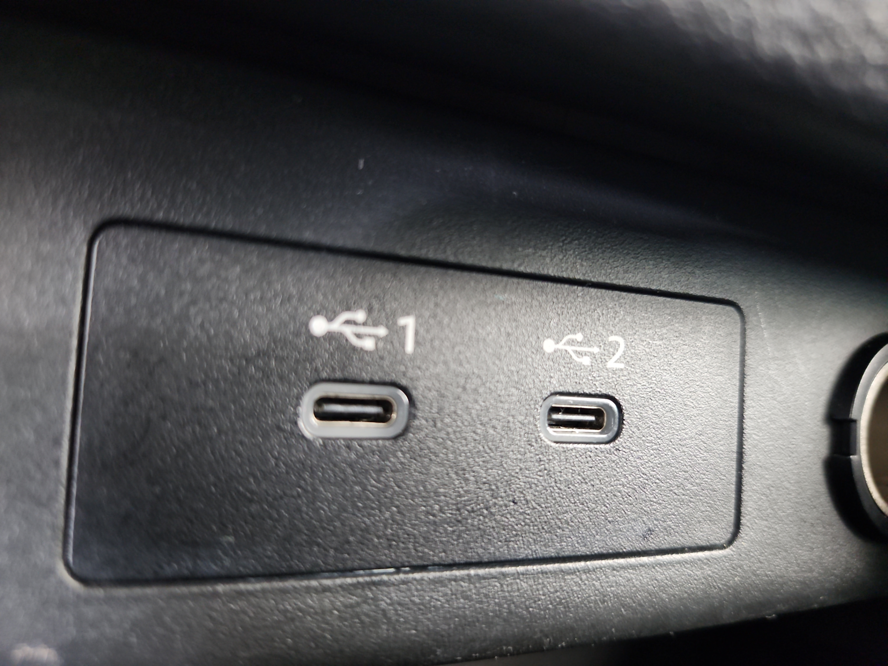 Used 2024 Nissan Rogue S FWD image 22
