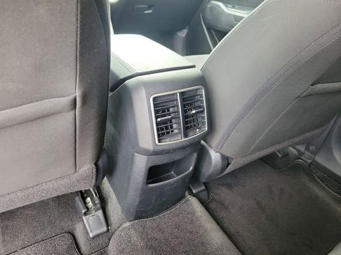 Used 2025 Kia Sportage LX FWD image 10