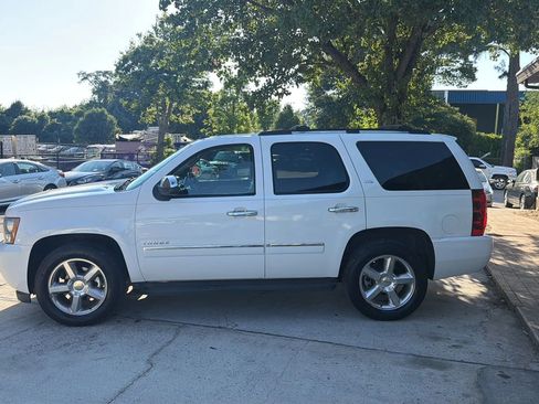 Used 2013 Chevrolet Tahoe LTZ AWD/4WD image 2