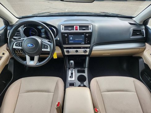 Used 2017 Subaru Outback 2.5i Premium AWD/4WD image 3