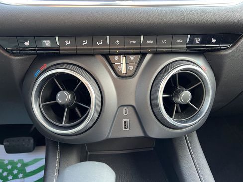 Used 2024 Chevrolet Blazer LT image 28