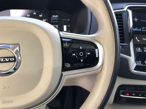 Used 2019 Volvo XC90 T5 Momentum w/ Protection Package Premier FWD image 23