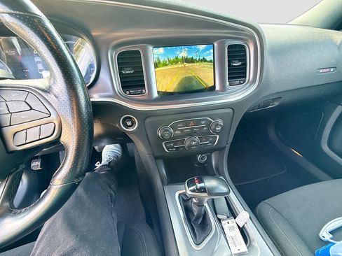 Used 2020 Dodge Charger Scat Pack RWD image 15