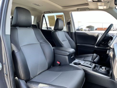 Used 2024 Toyota 4Runner SR5 Premium w/ Moonroof Package AWD/4WD image 25
