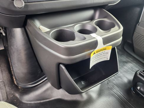 New 2025 Chevrolet Express 3500 w/ Power Convenience Package image 34