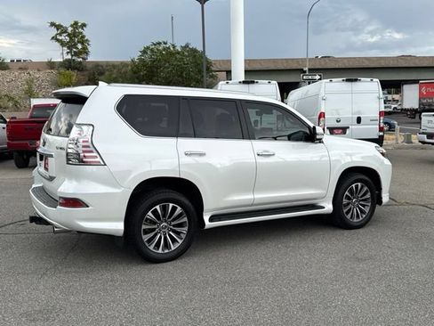 Used 2022 Lexus GX 460 Luxury w/ Off Road Package AWD/4WD image 8