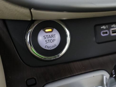 Used 2020 Nissan Murano Platinum AWD/4WD image 40