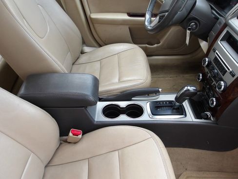 Used 2012 Ford Fusion SEL FWD image 17
