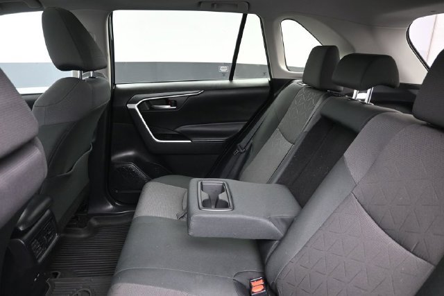 Certified 2024 Toyota RAV4 XLE AWD/4WD image 25