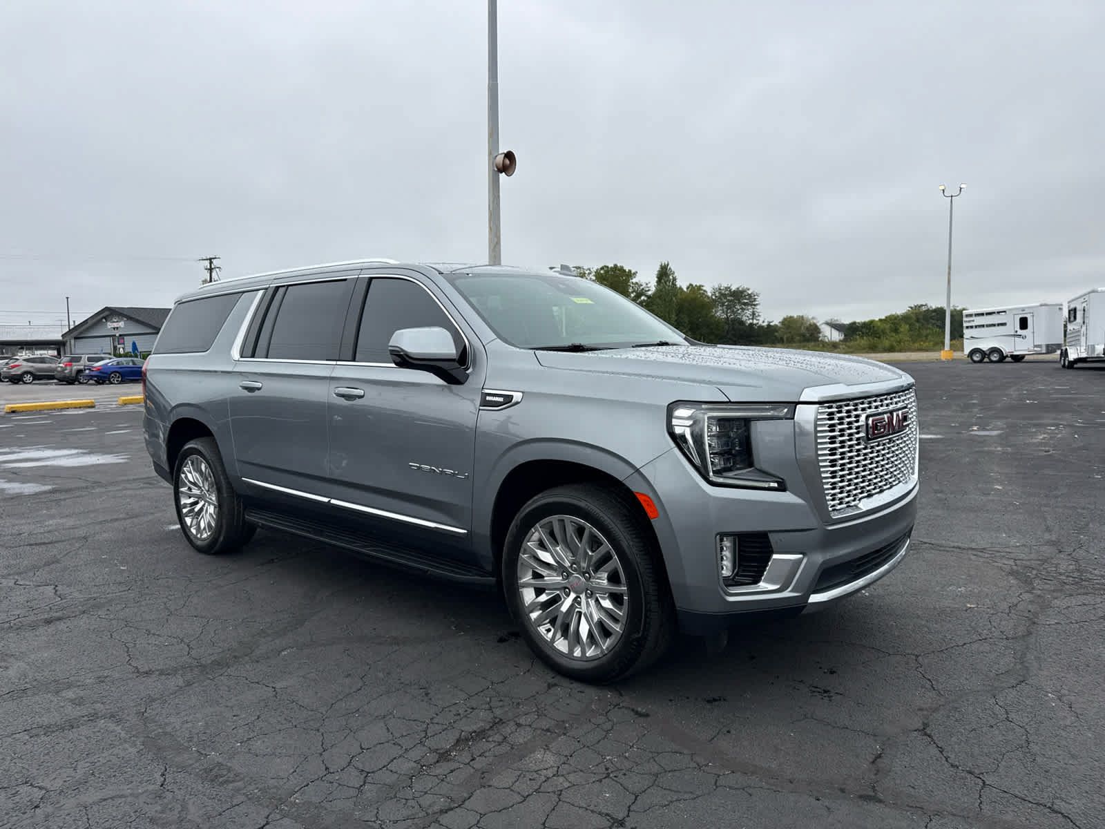 Certified 2023 GMC Yukon XL Denali AWD/4WD image 7