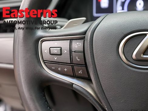 Used 2022 Lexus ES 350 w/ Premium Package FWD image 15