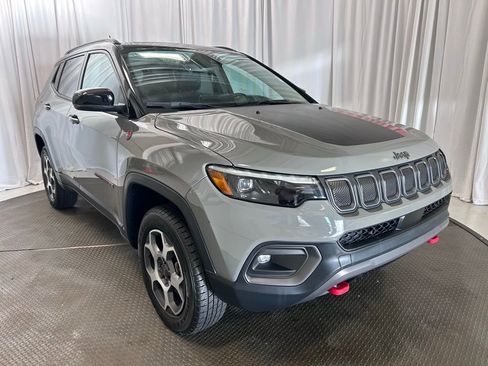 Used 2022 Jeep Compass Trailhawk w/ Trailhawk Elite Group AWD/4WD image 24