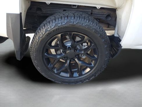 Used 2018 Chevrolet Silverado 1500 Custom w/ Custom Value Package image 28