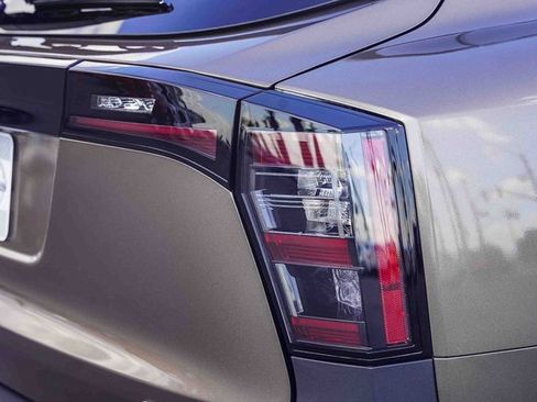 New 2026 Nissan Kicks SR image 8