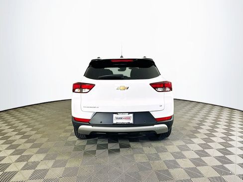 Used 2021 Chevrolet TrailBlazer LT w/ Premium Seating Package image 11