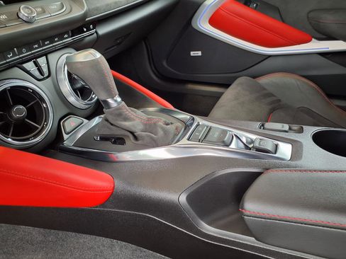 Used 2022 Chevrolet Camaro ZL1 RWD image 12