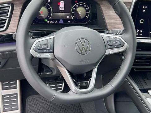 New 2026 Volkswagen Atlas SEL Premium R-Line AWD/4WD image 8