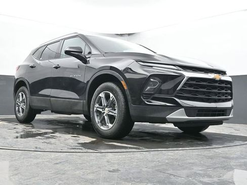 New 2026 Chevrolet Blazer LT w/ Convenience Package AWD/4WD image 41