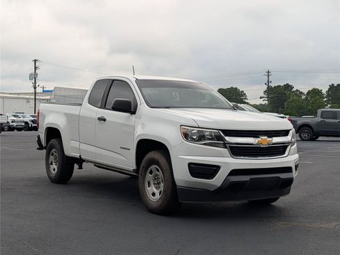 Used 2020 Chevrolet Colorado W/T w/ WT Convenience Package RWD image 8