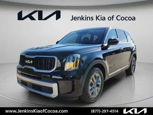 Certified 2024 Kia Telluride LX FWD image 11