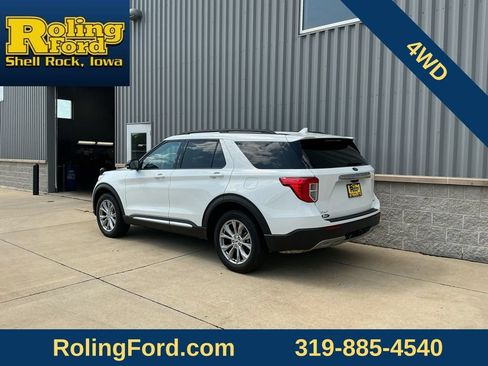 Used 2024 Ford Explorer XLT w/ Equipment Group 202A AWD/4WD image 3