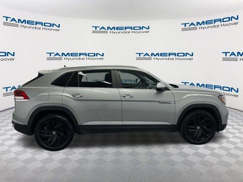 Used 2023 Volkswagen Atlas Cross Sport SE FWD image 6