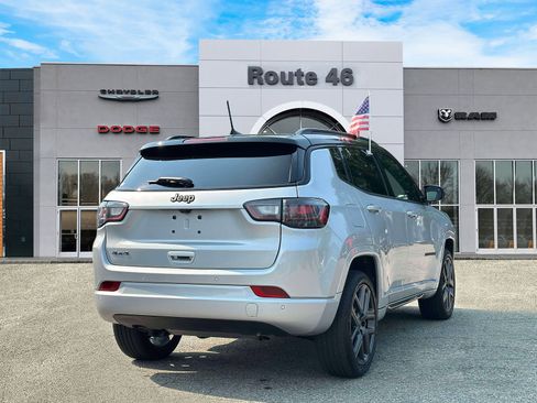 Used 2025 Jeep Compass Limited w/ High Altitude Package AWD/4WD image 5