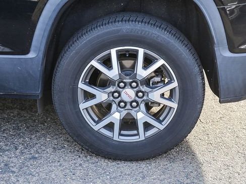 Used 2020 GMC Acadia SLE FWD image 12