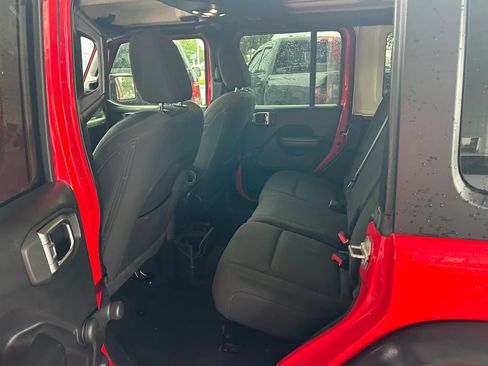 Used 2019 Jeep Wrangler Unlimited Sport AWD/4WD image 9